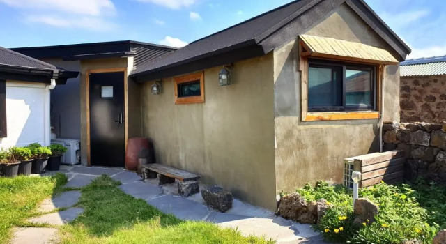 Jeju pension doldamnomo jip doldamjeom