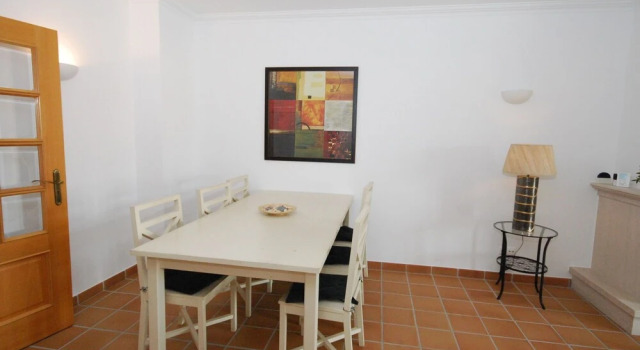 Modern Apartment in Óbidos With Pool, Book Apartment Hotels in Centro with a Pool, Swimming Pool