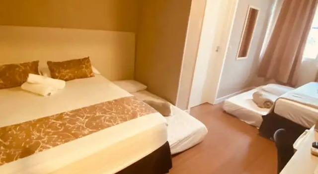 Четырёхместный семейный номер Standard Hotel Lorimar