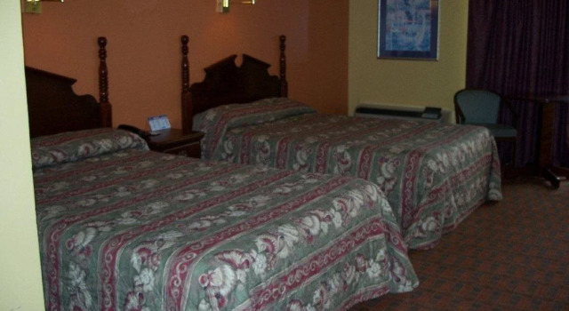 Americas Best Value Inn Dillon, Забронировать Отель Отели Южной Каролины с бассейном, Бассейн