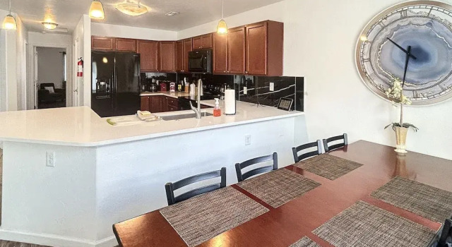 Коттедж Canyon View Oasis 3 Bedroom Home