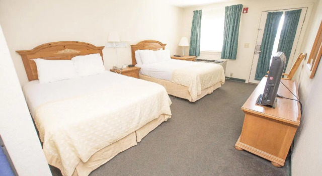 Lake Chatuge Lodge, Boek Hotel Hiawassee 