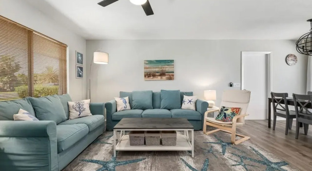 Lakes Sunny Paradise Newly Remodeled 3 Bedroom Home With Pool Fenced in Backyard 3 Home by Redawning, 预订 酒店 布雷登顿海滩 Sarasota Area