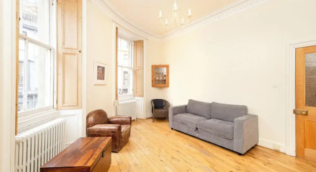 JOIVY Diagon Alley Apartment