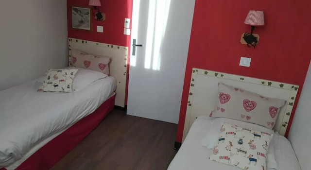 Четырёхместный семейный номер Standard Hôtel des Princes, Chambéry Centre