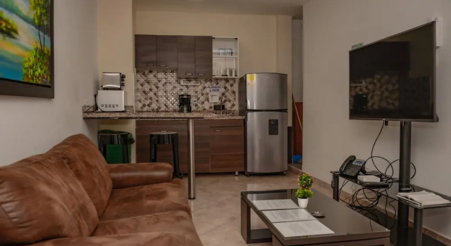 Апартаменты The 9s Apartahotel