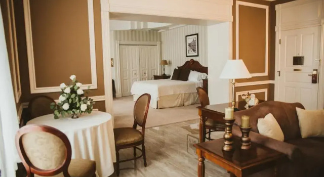 Deluxe suite General Morgan Inn