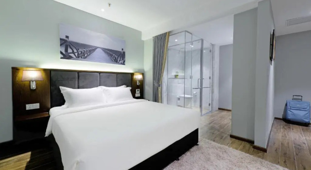 Двухместный номер Deluxe с видом на город GRAND CITITEL Hanoi Hotel & Spa