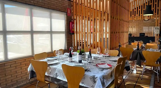 Hotel Aragón, Book Hotel Hotels in Aragon with Parking, Parking