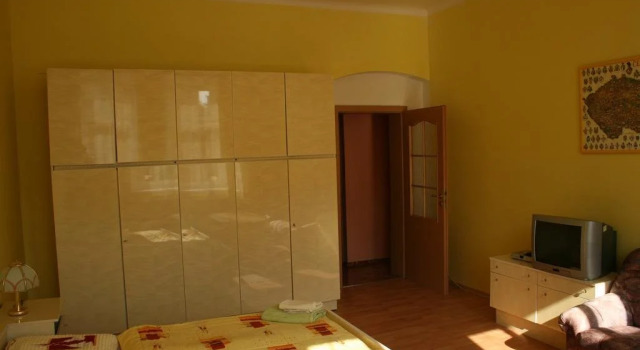 Apartmány U Thermalu, Забронировать Отель Отели Карловых Варов с бассейном, рядом с Рыночная колоннада, Бассейн
