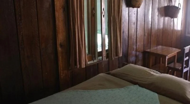 Golden Lily Guest House, Book Pension Gæstehuse i Shan State, Pension