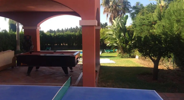 Вилла Villa 9 La Alzambra-Puerto Banus