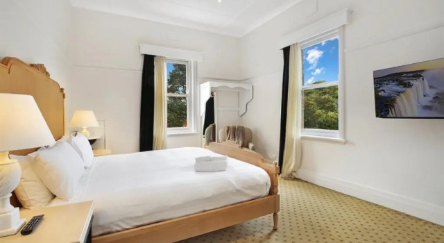 Номер Standard The Robertson Hotel