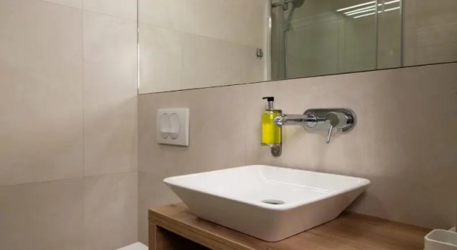 Трёхместный номер Standard Ahotel Ljubljana