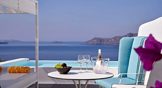 Люкс с видом на горы Kirini Suites & Spa Hotel