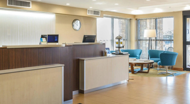 Fairfield Inn by Marriot Manchester-Boston Regional Airport