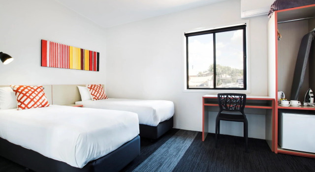 Villawood Hotel, Book Hotel Villawood Sydney Region