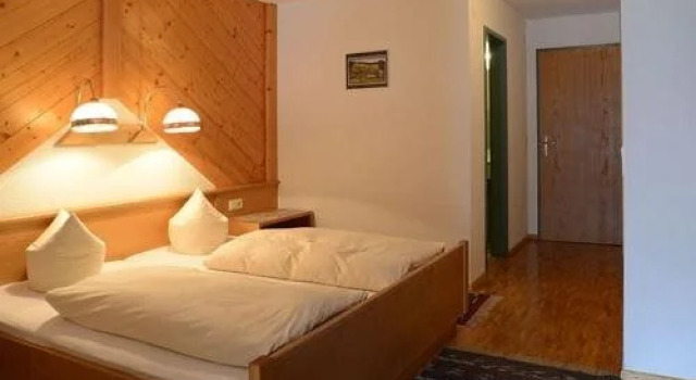 Edelweiß Familienappartements, Book Hotel Hotels in Vorarlberg with a Pool, Swimming Pool