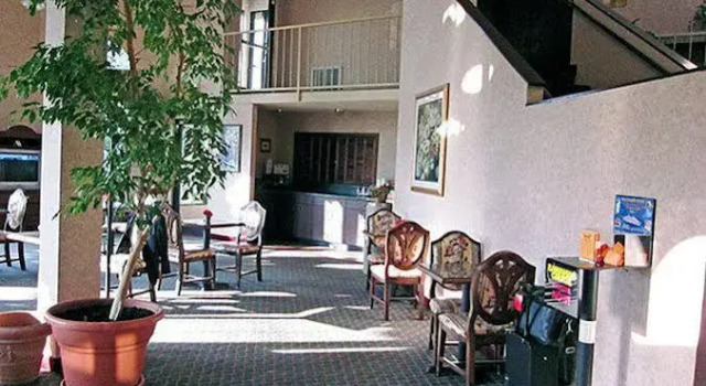 Motel 6 Lakeland, Boek Motel Hotels in Lakeland met parkeren, Parkeren