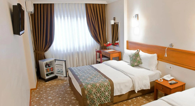 Avlonya Hotel