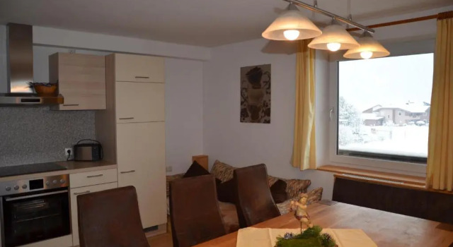 Апартаменты с 4 комнатами с балконом Ferienwohnung Garber