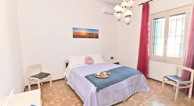 IzzHome Colonial