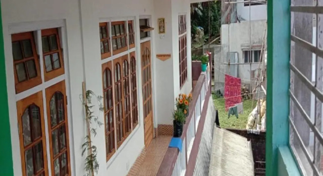Thapa Homestay by StayApart, Prenota Hotel Kurseong West Bengal
