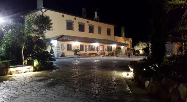 Casale Valle Palomba, Забронировать Отель Отели Лацио с бассейном, Бассейн