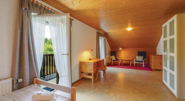 Nice Home in Thalfang With 3 Bedrooms and Wifi, Book Hotel Thalfang 