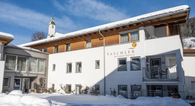 Ferienwohnung Taschler, Rezerwuj Hotel Hotele w Tyrol z parkingiem, Parking