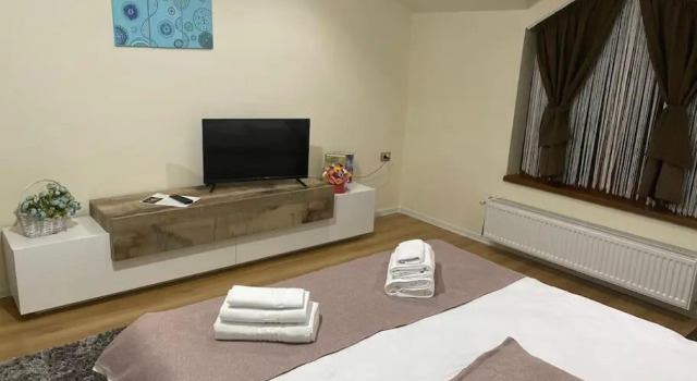 Casa Maxim - Locuință privata la poalele masivului Straja, Rezervovat Hotel Hotely v Hunedoara s parkováním, Parkování