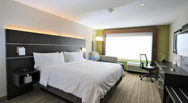 Двухместный номер Standard Holiday Inn Express & Suites Forney