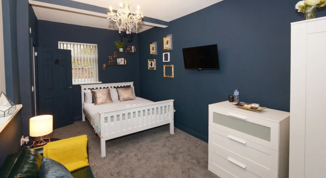 Люкс Superior Townhouse PLUS @ 301 West Street Crewe