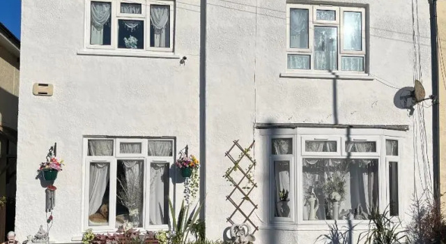 Impeccable 2-bed House in Weston-super-mare, Забронировать Отель Отели Уэстон-сьюпер-Мэр с парковкой, Парковка