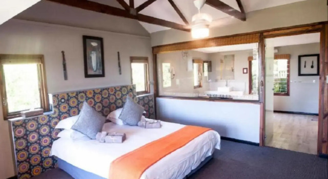 Семейный люкс Hog Hollow Country Lodge