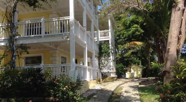Beautiful Apartment with Golf Cart, Rezervovat Apartmán Contadora Island 