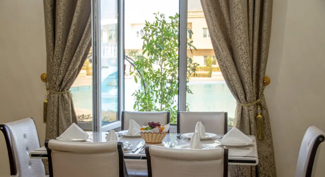 Номер Deluxe Al Salam Grand Hotel & Resort