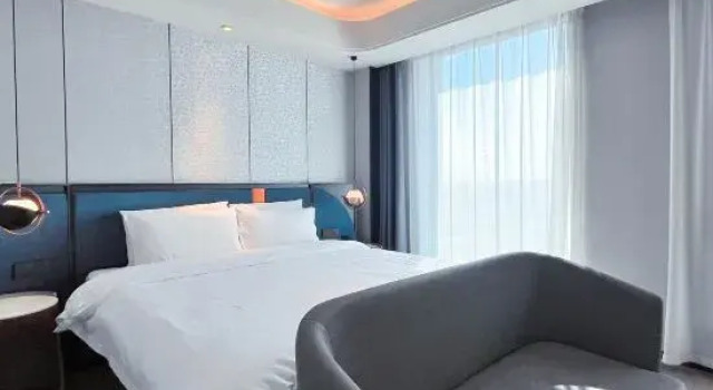 Люкс Yueman Hotel (Lanzhou Zhongchuan Airport Rainbow City)