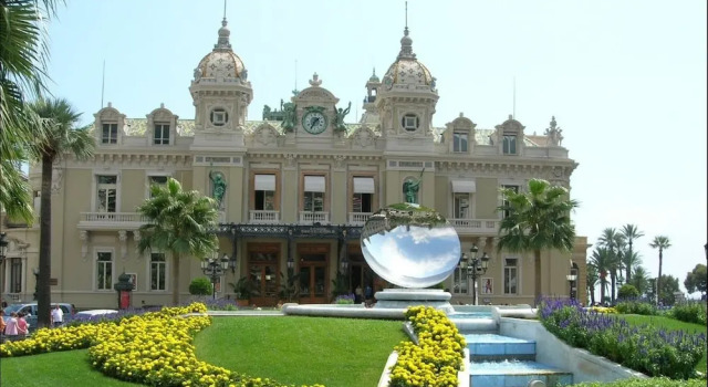 Over Monte Carlo, Book Hotel Hoteller i Tiree Island med pool, Swimmingpool