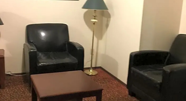 Четырёхместный номер Standard Spring Villa Hotel
