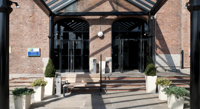 Holiday Inn Express Liverpool-Albert Dock, Varaa Hotelli Hotellit Merseyside aamiaisella, Aamiainen