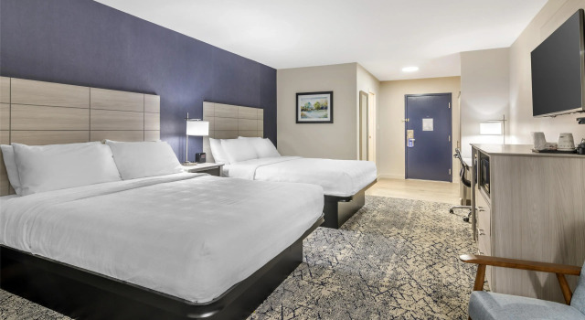Четырёхместный номер Standard Best Western Caribou Inn