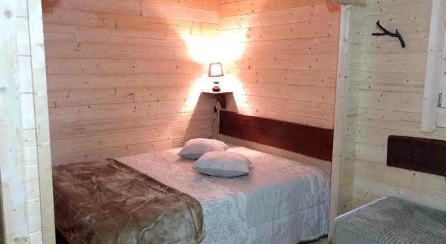 Chalet With one Bedroom in Mortagua, With Wonderful Mountain View, Enclosed Garden and Wifi Near the Beach, Rezerwuj Chalet Domki letniskowe w Mortagua, Domek