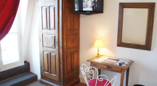 Четырёхместный номер Standard с 2 комнатами Hotel Montsegur