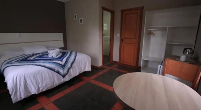 Двухместный номер Standard с балконом Aardvark Inn Pousada