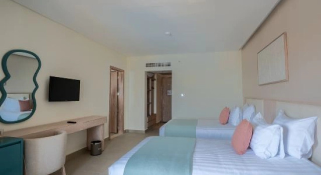 Четырёхместный люкс Family Sunrise Solara Aqua park Resort