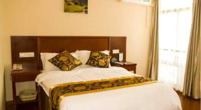 GreenTree Inn BoZhou WanBei Department Express Hotel