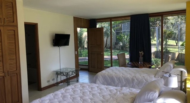 La Casa de Cariari Al Golf, Забронировать Отель «постель и завтрак» Отели Сан-Антонио-де-Белена 3 звезды, 3*