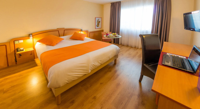 Ariane Hôtel Fos sur Mer, Забронировать Отель Фос-сюр-Мер Étang de Berre