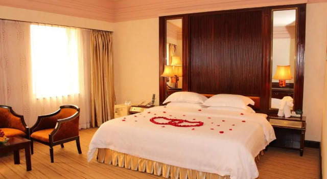 Люкс Deluxe Yindo Jasper Hotel Zhuhai
